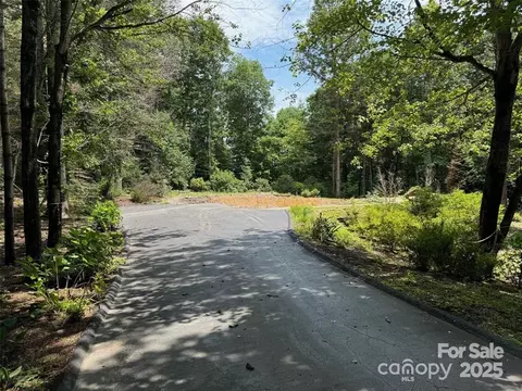 105 Maple Hill Dr, Flat Rock, NC 28731 photo 7
