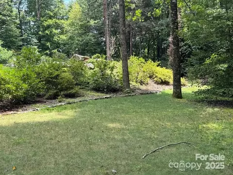 105 Maple Hill Dr, Flat Rock, NC 28731 photo 2