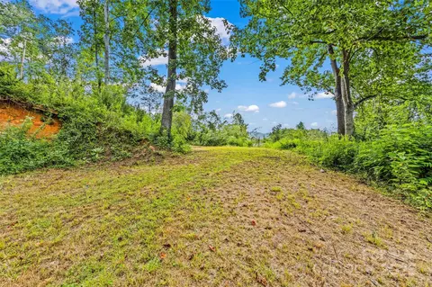 76 Ben Owenby Rd, Fairview, NC 28730