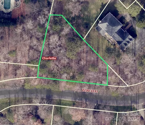 2216 Blue Bell Ln, Charlotte, NC 28270