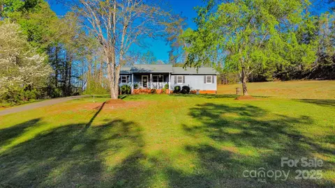 1469 Pearidge Rd, Bostic, NC 28018