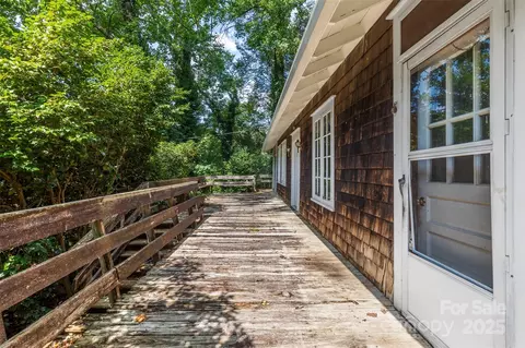 Exterior - 110 Vineyard Rd, Tryon, NC 28782 photo 5 of 6
