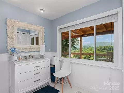 Bath - 983 Lee Rd, Clyde, NC 28721 photo 1 of 4