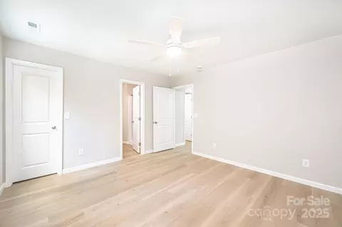 Bedroom - 1912 Maius Dr, Conover, NC 28613 photo 6 of 6