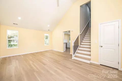 Living - 1912 Maius Dr, Conover, NC 28613 photo 2 of 4