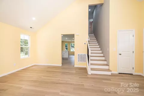 Living - 1912 Maius Dr, Conover, NC 28613 photo 3 of 4