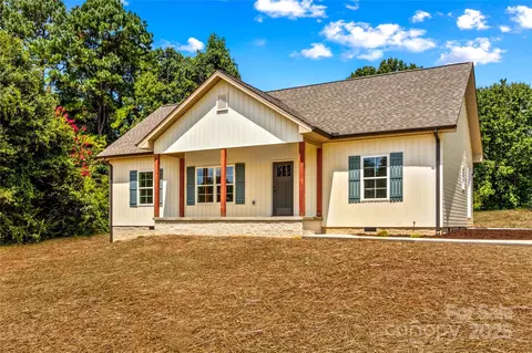 121 Jenkins Rd, Statesville, NC 28625