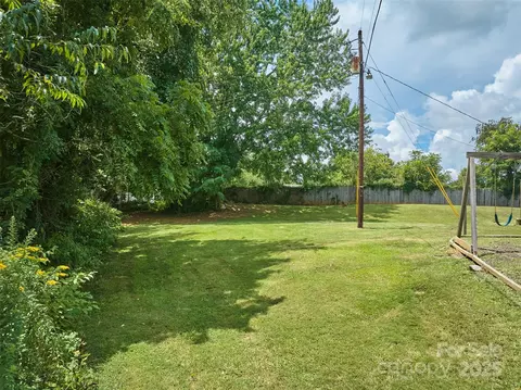 177 Moody C Ave #C, Candler, NC 28715