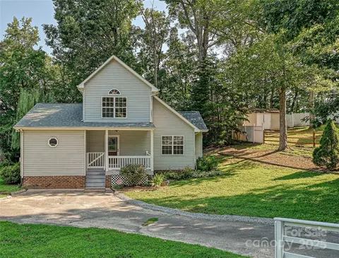 7705 Red Robin Trl, Denver, NC 28037