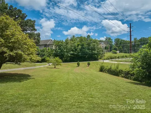 179 Moody A Ave #A, Candler, NC 28715