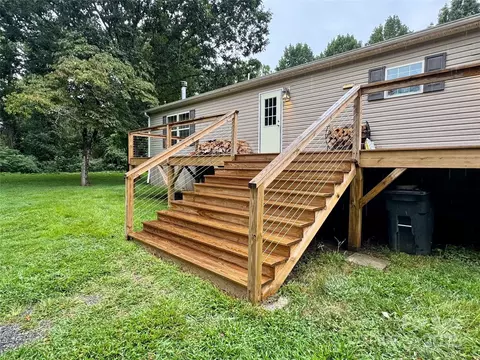 15 First St, Pisgah Forest, NC 28768
