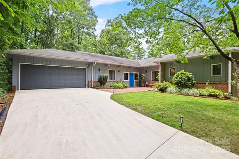 874 Cherokee Sw Pl SW, Lenoir, NC 28645