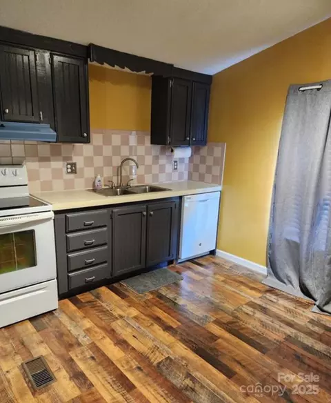 Kitchen - 4793 Panama Dr, Conover, NC 28613 photo 1 of 1