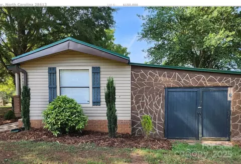 Exterior - 4793 Panama Dr, Conover, NC 28613 photo 1 of 5