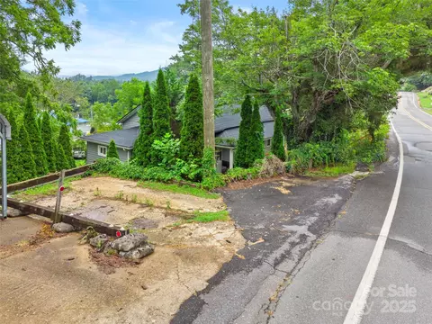Exterior - 598 Summit Ave, Spruce Pine, NC 28777 photo 9 of 12