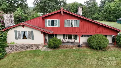 2285 Tarheel Pl, Lenoir, NC 28645