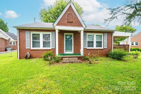 519 Lower Creek Ne Dr NE, Lenoir, NC 28645
