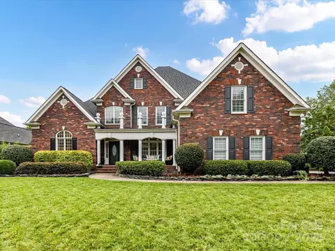 6114 Four Wood Dr, Matthews, NC 28104