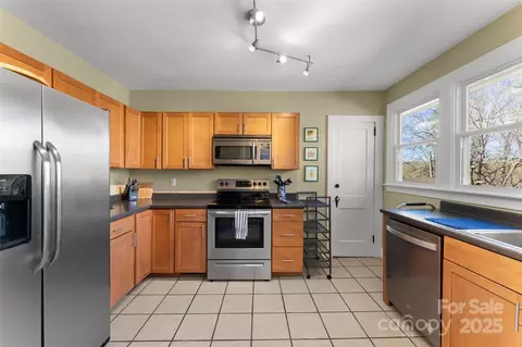 Kitchen - 580 Maple St, Brevard, NC 28712 photo 1 of 2