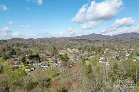 View/Area - 580 Maple St, Brevard, NC 28712 photo 1 of 1