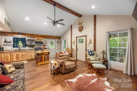 95 Robin Hood Ln, Maggie Valley, NC 28751