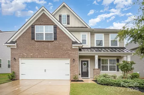 17217 River Race Dr, Huntersville, NC 28078