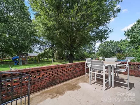 Exterior - 4505 Varner Dr, Monroe, NC 28110 photo 4 of 5