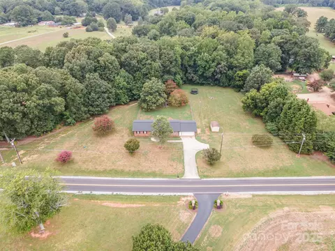 2570 Lipe Rd, China Grove, NC 28023