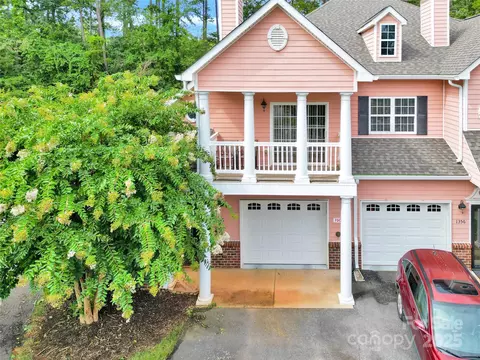 1358 21st Ne Ave NE, Hickory, NC 28601