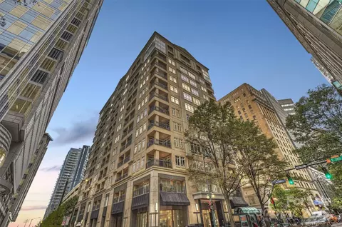 230 S Tryon 403 St #403, Charlotte, NC 28202