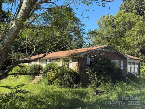 4135 17th Ne St NE, Hickory, NC 28601