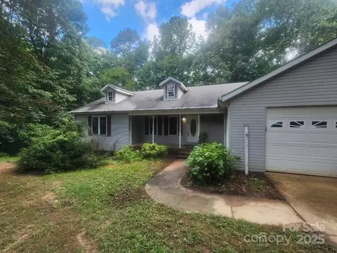 114 N Lynn Hollow Dr, Statesville, NC 28677