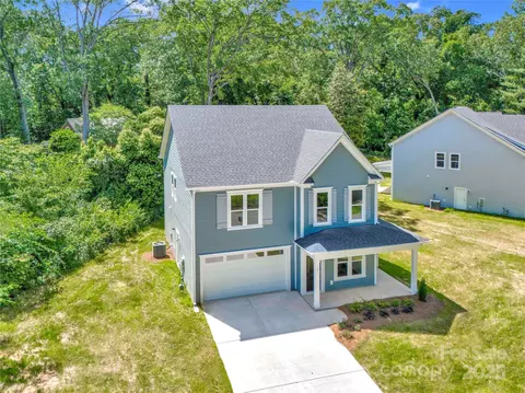 1651 Carolina Cir, Gastonia, NC 28054