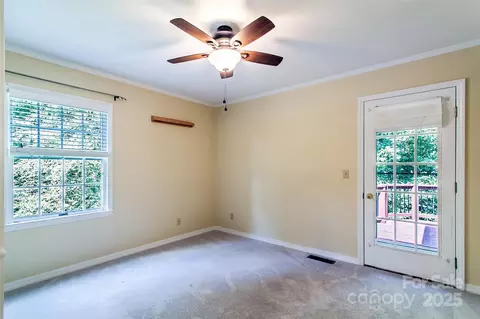 Bedroom - 185 Oak Ridge Dr, Clyde, NC 28721 photo 3 of 3