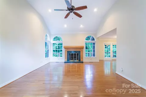 Living - 185 Oak Ridge Dr, Clyde, NC 28721 photo 1 of 5