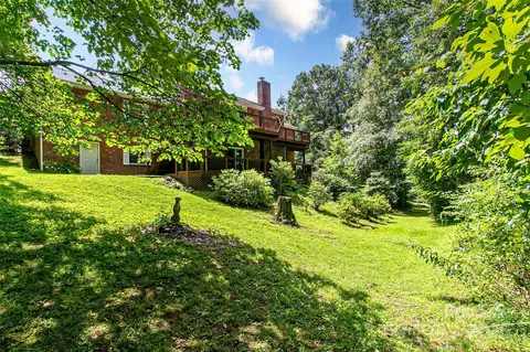 Exterior - 185 Oak Ridge Dr, Clyde, NC 28721 photo 6 of 7