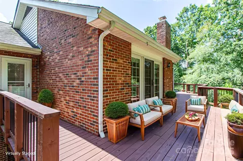 Exterior - 185 Oak Ridge Dr, Clyde, NC 28721 photo 2 of 7
