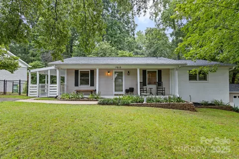 1910 Normandy Rd, Kannapolis, NC 28081