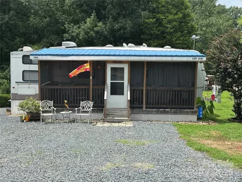 166 Cardinal Ave, New London, NC 28127