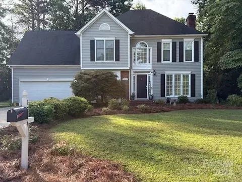 1904 Steeplechase Dr, Rock Hill, SC 29732
