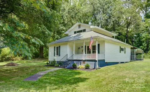 2111 Hodgin St, Gastonia, NC 28056
