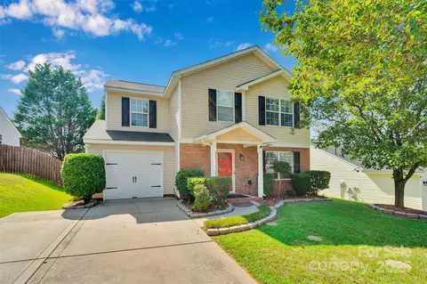 811 River Trail Rd, Lowell, NC 28098