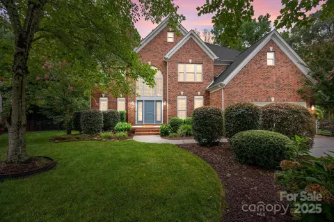 12003 Cobham Ct, Huntersville, NC 28078