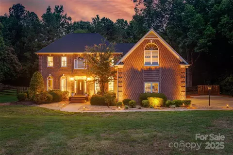 1311 Big Rock Ct, Fort Mill, SC 29708