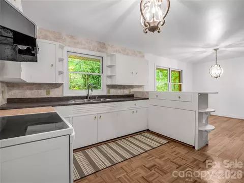 200 Little Wings Mountain Rd, Columbus, NC 28722