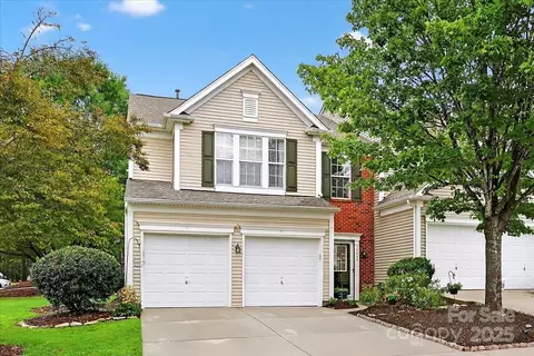 10044 Blakeney Preserve 161a Dr #161/A, Charlotte, NC 28277