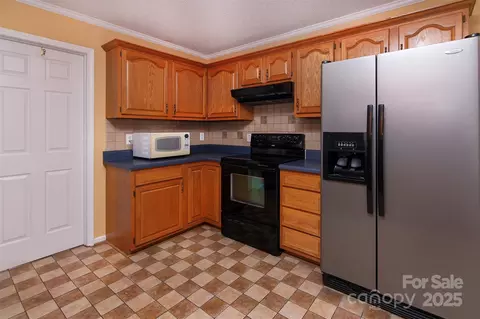 Kitchen - 1713 Bernard Ave, Kannapolis, NC 28083 photo 2 of 4