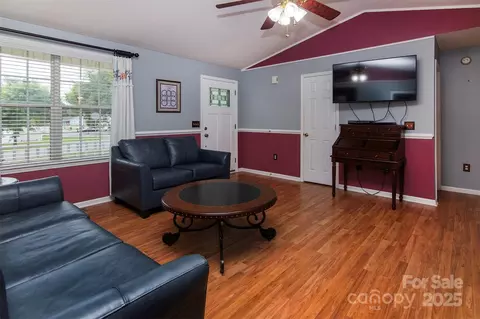 Living - 1713 Bernard Ave, Kannapolis, NC 28083 photo 2 of 3