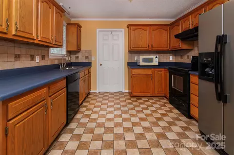 Kitchen - 1713 Bernard Ave, Kannapolis, NC 28083 photo 1 of 4