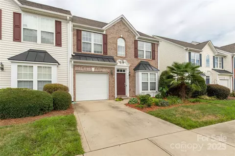 624 Bayou Cir, Clover, SC 29710